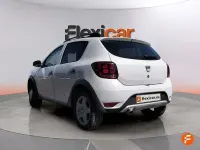 Usado Dacia Sandero Comfort 90 CV (66 kW) 2020 Blanco