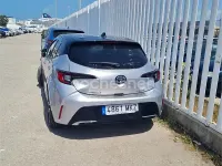 Usado Toyota Corolla 140 CV (102 kW) 2023 Gris / plata Berlina