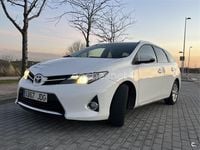 Usado Toyota Auris Active 132 CV (97 kW) 2015 Blanco Familiar