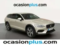 Usado Volvo V60 CC Core 197 CV (144 kW) 2023 Gris Familiar