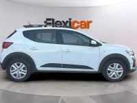 Usado Dacia Sandero Expression 91 CV (66 kW) 2024 Blanco Utilitario