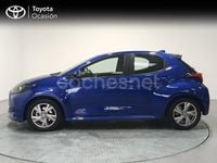 Usado Toyota Yaris Hybrid Active 116 CV (85 kW) 2024 Azul Berlina