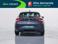 Usado Seat Leon Style 110 CV (80 kW) 2020 Negro Utilitario