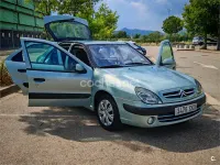 Usado Citroën Xsara 90 CV (66 kW) 2003 Gris / plata Berlina
