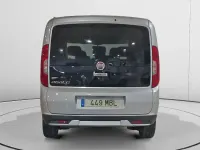 Usado Fiat Doblò Trekking 121 CV (88 kW) 2022 Gris Monovolumen