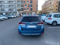 Usado Toyota Auris Hybrid Advance 136 CV (100 kW) 2016 Azul Familiar