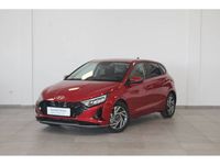 Usado Hyundai i20 101 CV (74 kW) 2024 Rojo Berlina