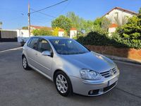 Usado VW Golf IV Sportline 105 CV (77 kW) 2005 Gris / plata Berlina