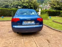 Usado Audi A4 130 CV (95 kW) 2005 Azul Berlina