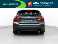 Usado Ford Focus ST-Line 125 CV (91 kW) 2023 Gris / plata Berlina