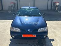 Usado Renault Mégane Coupé 90 CV (66 kW) 1997 Azul Coupe