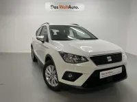 Usado Seat Arona Ecomotive 110 CV (80 kW) 2021 Blanco SUV