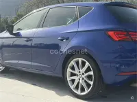 Usado Seat Leon FR 184 CV (135 kW) 2018 Azul Berlina