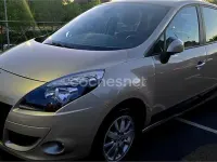 Usado Renault Scenic E-Tech Expression 110 CV (80 kW) 2010 Gris / plata Monovolumen