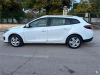 Usado Renault Mégane GrandTour LIMITED 110 CV (80 kW) 2015 Blanco Familiar