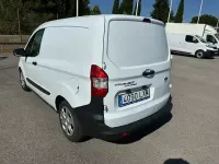 Usado Ford Transit Courier Trend 100 CV (73 kW) 2022 Blanco Van