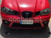 Usado Seat Ibiza 105 CV (77 kW) 2007 Rojo Utilitario