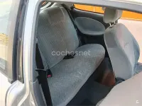 Usado Chevrolet Lanos SE 75 CV (55 kW) 1999 Gris / plata Berlina