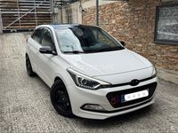Usado Hyundai i20 90 CV (66 kW) 2017 Blanco Berlina