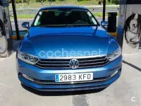 Usado VW Passat Advance 150 CV (110 kW) 2017 Azul Berlina