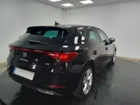 Usado Seat Leon FR 110 CV (80 kW) 2021 Negro Berlina