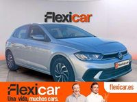 Usado VW Polo Life 95 HP (69 kW) 2022 Cinzento Citadino