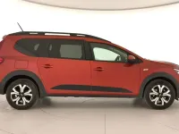 Usado Dacia Jogger Expression 110 CV (80 kW) 2024 Naranja Monovolumen