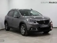 Usado Peugeot 2008 Style 82 CV (60 kW) 2019 Gris SUV
