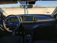 Usado Hyundai Bayon 101 CV (74 kW) 2022 Gris SUV