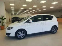 Usado Seat Altea I-Tech 105 CV (77 kW) 2014 Blanco Monovolumen