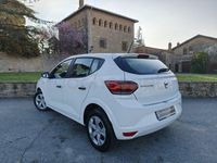 Usado Dacia Sandero Essentiel 67 CV (49 kW) 2021 Blanco Berlina