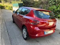 Usado Dacia Sandero Expression 91 CV (66 kW) 2022 Granate Berlina