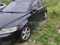 Usado Volvo V50 Summum 109 CV (80 kW) 2010 Negro Familiar