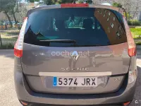 Usado Renault Grand Scénic IV LIMITED 110 CV (80 kW) 2016 Gris / plata Monovolumen