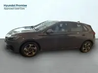 Usado Hyundai i30 100 CV (73 kW) 2025 Gris