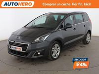 Usado Peugeot 5008 Allure 121 CV (88 kW) 2015 Gris Monovolumen