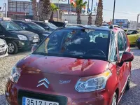 Usado Citroën C3 Picasso Seduction 92 CV (67 kW) 2014 Rojo Monovolumen