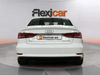 Usado Audi A3 Premium 116 CV (85 kW) 2019 Blanco Berlina
