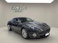 Usado Aston Martin Vanquish 528 CV (388 kW) 2005 Gris / plata Coupe