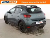Usado Dacia Sandero Extreme 91 CV (66 kW) 2024 Verde Utilitario