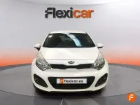 Usado Kia Rio 85 CV (62 kW) 2014 Blanco