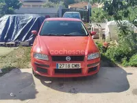 Usado Fiat Stilo Dynamic 115 CV (84 kW) 2003 Rojo Berlina