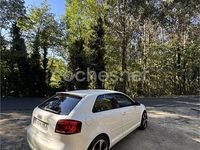 Käytetty Audi A3 Attraction 105 HP (77 kW) 2012 Valkoinen Viistoperä