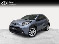 Usado Toyota Aygo X Play 72 CV (52 kW) 2024 Gris / plata SUV
