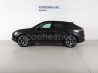 Usado Porsche Cayenne Turbo 550 CV (404 kW) 2022 Negro jet metalizado SUV