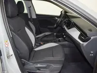 Usado Skoda Scala Selection 115 CV (84 kW) 2025 Gris Utilitario