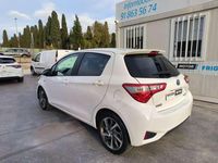 Usado Toyota Yaris Hybrid 100 CV (73 kW) 2020 Blanco Utilitario