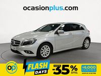 Usado Mercedes A180 Style 109 CV (80 kW) 2013 Gris plata Utilitario