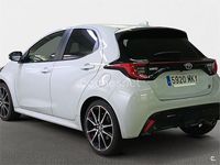 Usado Toyota Yaris Hybrid Plus 116 CV (85 kW) 2023 Gris / plata Berlina