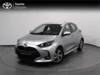 Usado Toyota Yaris Hybrid Active 116 CV (85 kW) 2025 Gris / plata Berlina